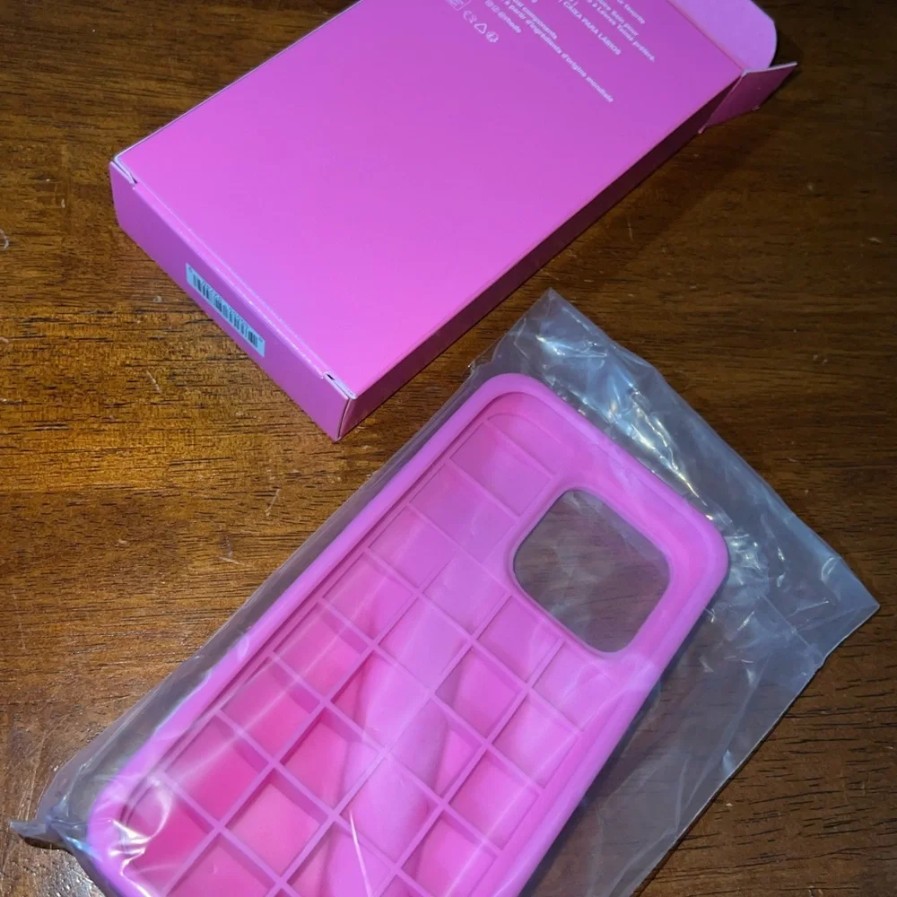 Rhode Skin Pink Phone Case - Picture 5 of 5